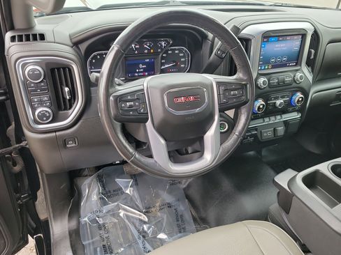 Used 2022 GMC Sierra 2500 SLE w/ SLE Convenience Package image 18