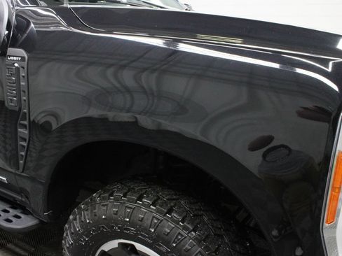 Used 2023 Ford F250 Lariat w/ Lariat Ultimate Package AWD/4WD image 41