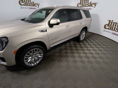 Used 2023 GMC Yukon Denali image 4