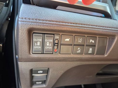 Used 2020 Honda Odyssey Elite image 28
