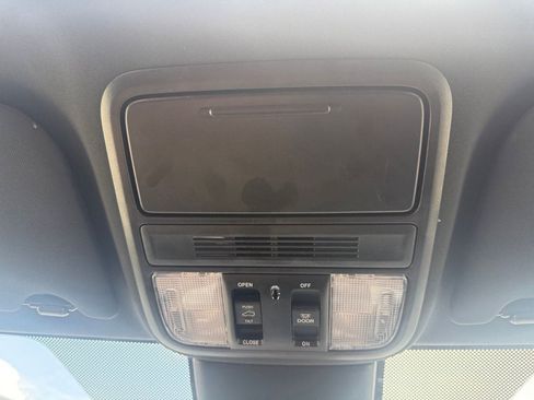 Used 2025 Honda Odyssey Sport-L image 21