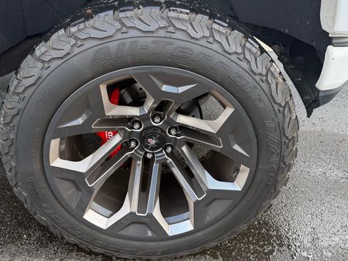 Used 2021 Chevrolet Silverado 1500 RST w/ Convenience Package II image 13