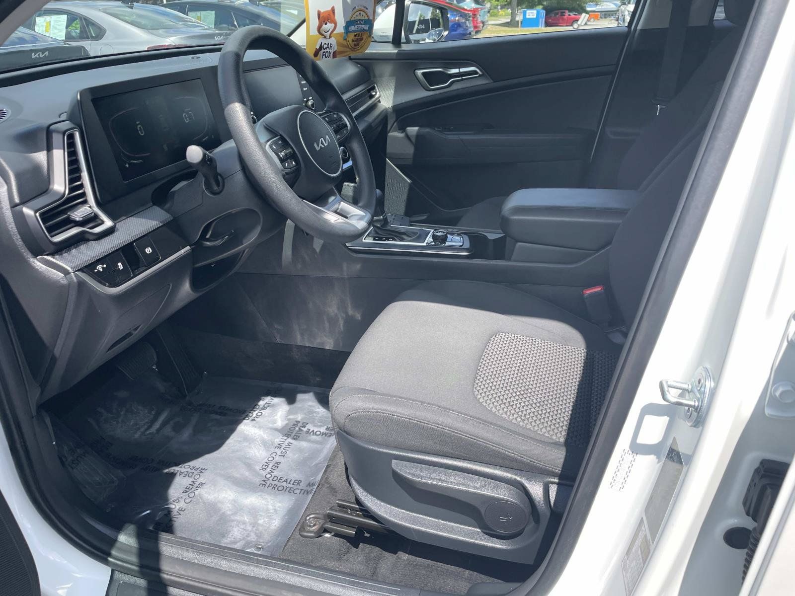 Used 2023 Kia Sportage LX AWD/4WD image 18