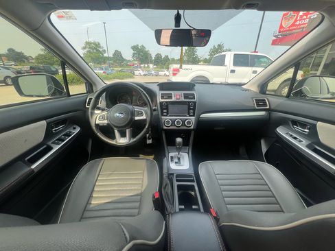 Used 2017 Subaru Crosstrek 2.0i Premium image 11