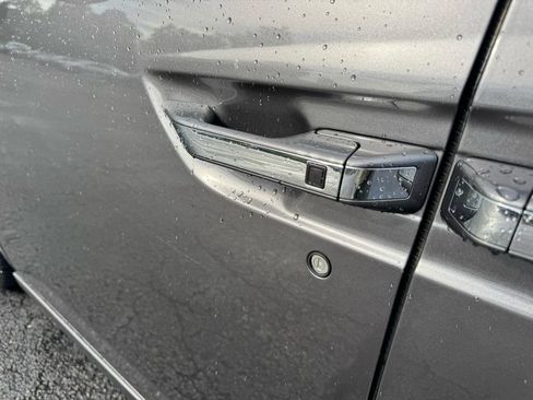 Used 2016 Honda Odyssey Touring image 12
