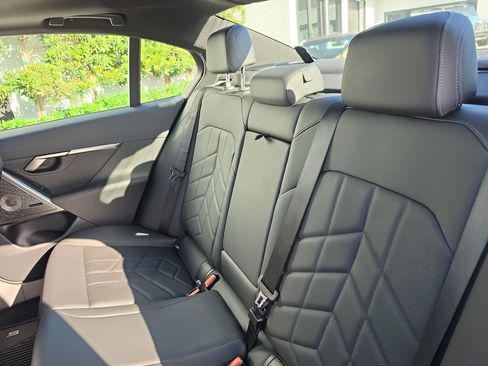Used 2024 BMW 540i xDrive w/ Premium Package AWD/4WD image 8