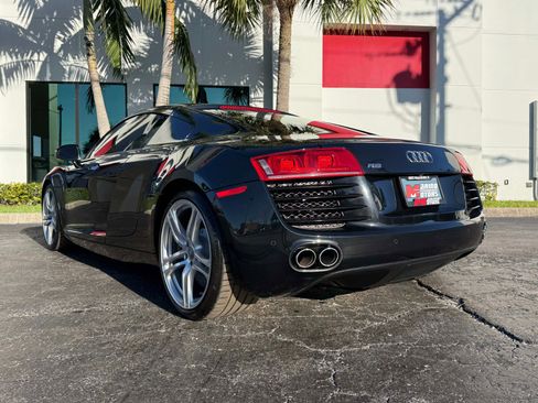 Used 2008 Audi R8 V8 image 13