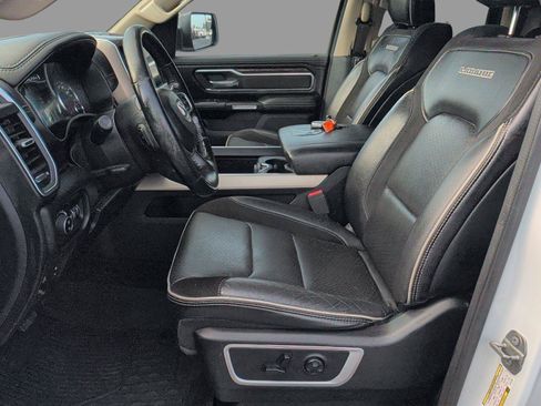 Used 2020 RAM 1500 Laramie AWD/4WD image 11