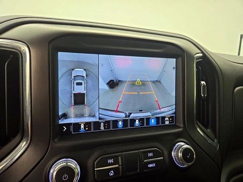 Used 2021 GMC Sierra 1500 AT4 image 4