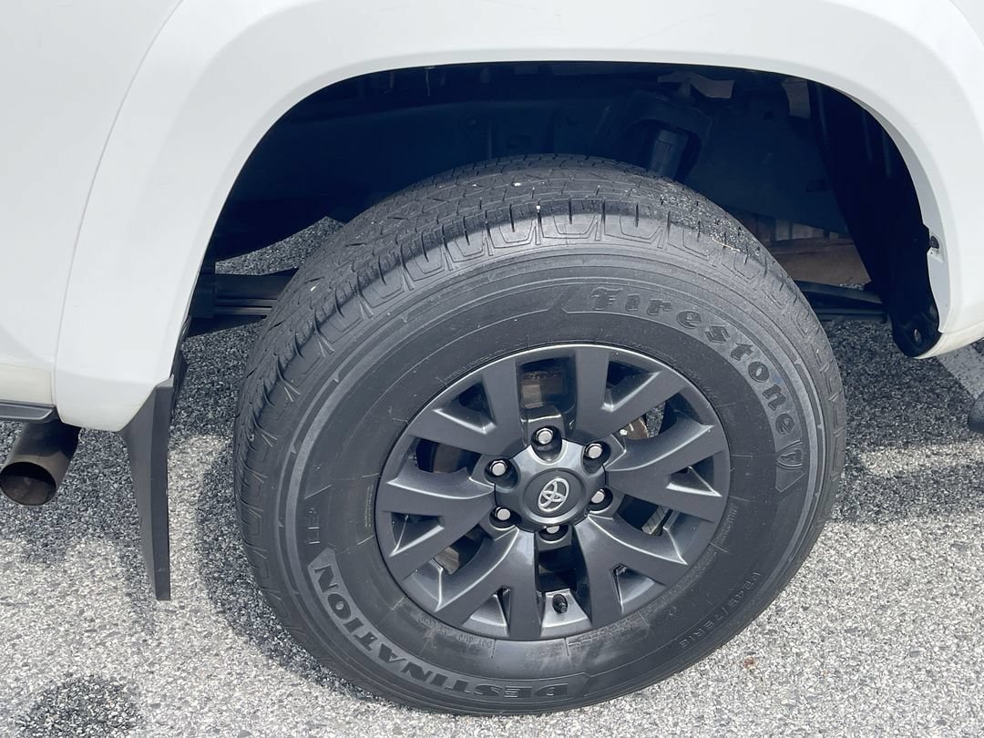 Certified 2023 Toyota Tacoma SR5 w/ SR5 Appearance Package RWD image 16