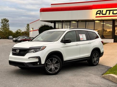 Used 2022 Honda Pilot Sport image 2