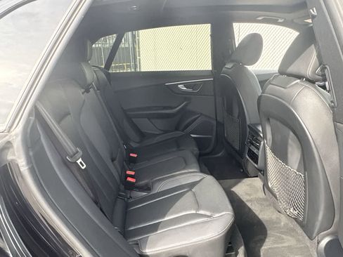 Used 2020 Audi Q8 Premium Plus w/ Premium Plus Package image 24