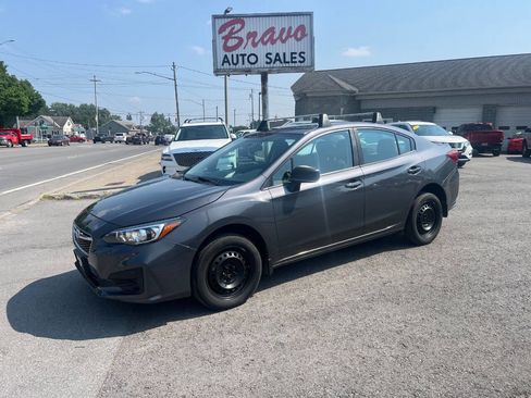 Used 2019 Subaru Impreza 2.0i image 1