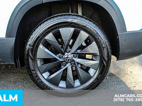 Used 2024 Volkswagen Taos S image 16