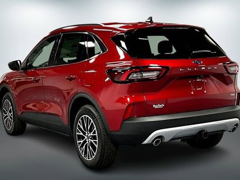 New 2026 Ford Escape SE w/ Class II Trailer Tow Package image 3