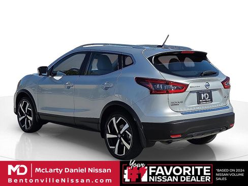 Used 2022 Nissan Rogue Sport SL image 4