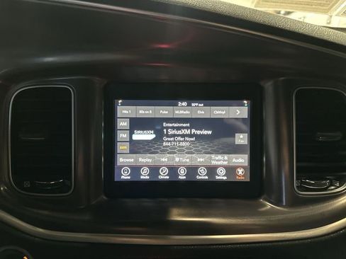 Used 2020 Dodge Charger SXT w/ Leather Interior Group image 16