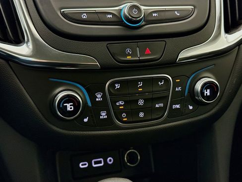 Used 2024 Chevrolet Equinox LT image 15