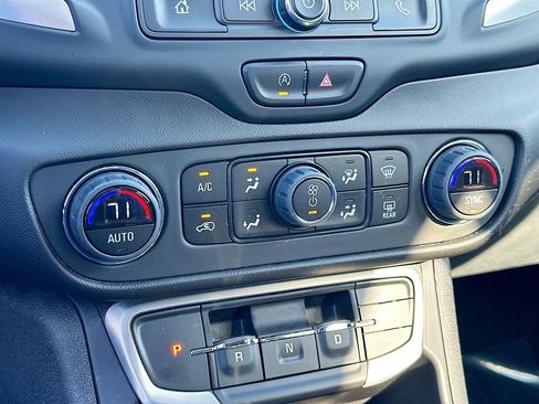 Certified 2023 GMC Terrain SLE w/ Driver Convenience Package image 16