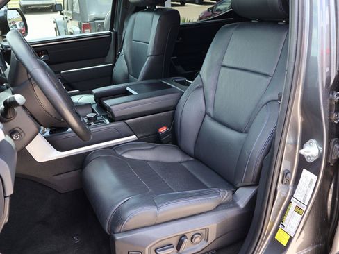 Used 2024 Toyota Tundra Platinum AWD/4WD image 10