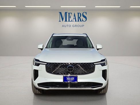 New 2026 Volvo XC90 B6 Ultra image 8