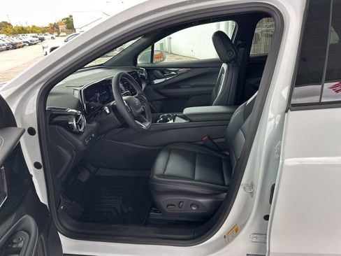 New 2026 Chevrolet Blazer EV LT image 17