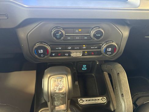 Certified 2025 Ford Bronco Badlands AWD/4WD image 21