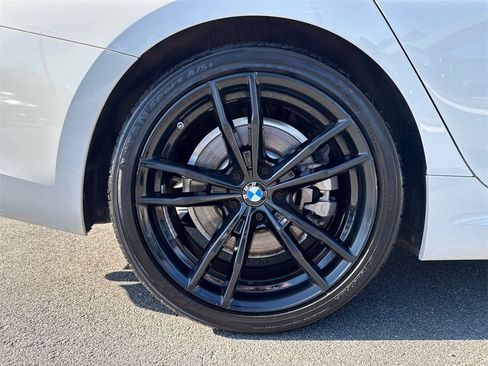 Used 2022 BMW 330i Sedan w/ M Sport Package image 17