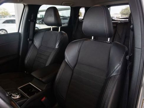 Used 2023 Mitsubishi Outlander SE image 9