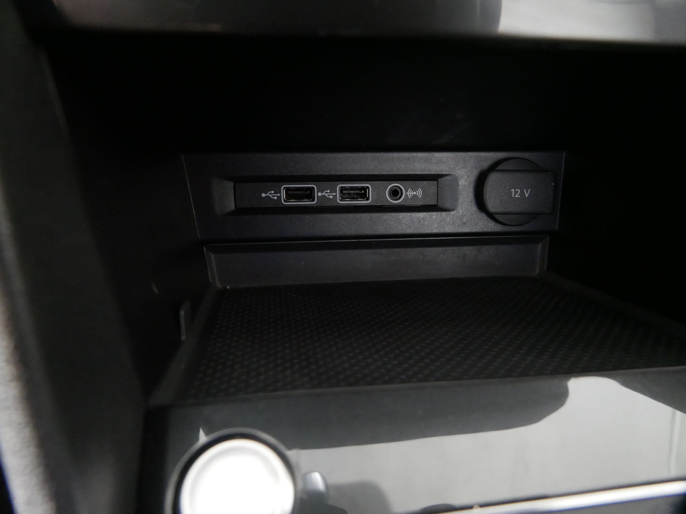 Used 2019 Volkswagen Tiguan SE AWD/4WD image 30