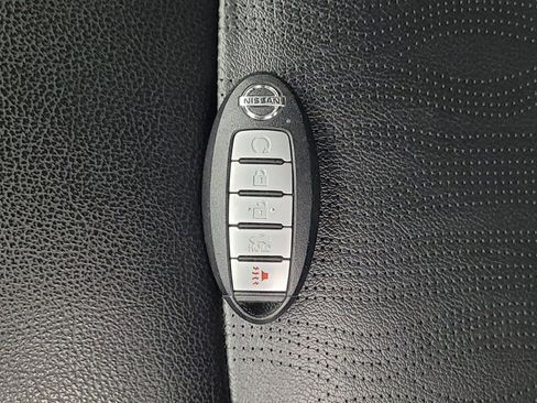 Used 2019 Nissan Altima 2.5 Platinum FWD image 32