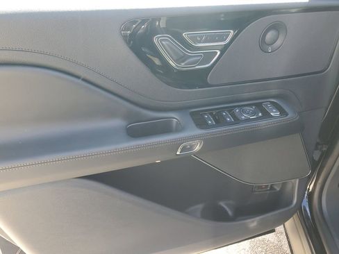 New 2025 Lincoln Aviator 2WD w/ Equipment Group 101A image 19