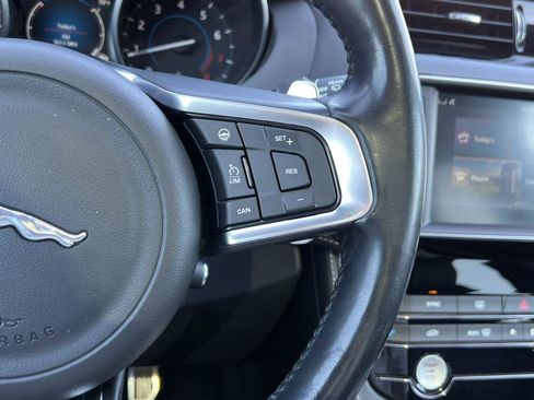 Used 2017 Jaguar F-PACE S AWD/4WD image 25