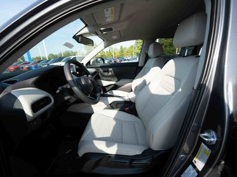 New 2026 Honda HR-V LX image 9