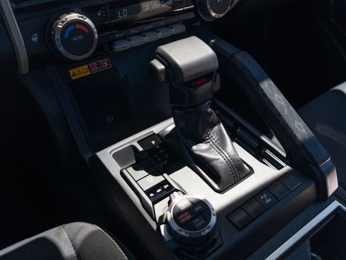Certified 2025 Toyota Tacoma TRD Off-Road w/ TRD Off Road Upgrade Package AWD/4WD image 24