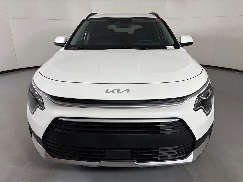 New 2026 Kia Niro EX FWD image 3