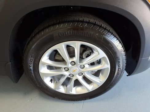 Used 2026 Chevrolet TrailBlazer LS FWD image 9