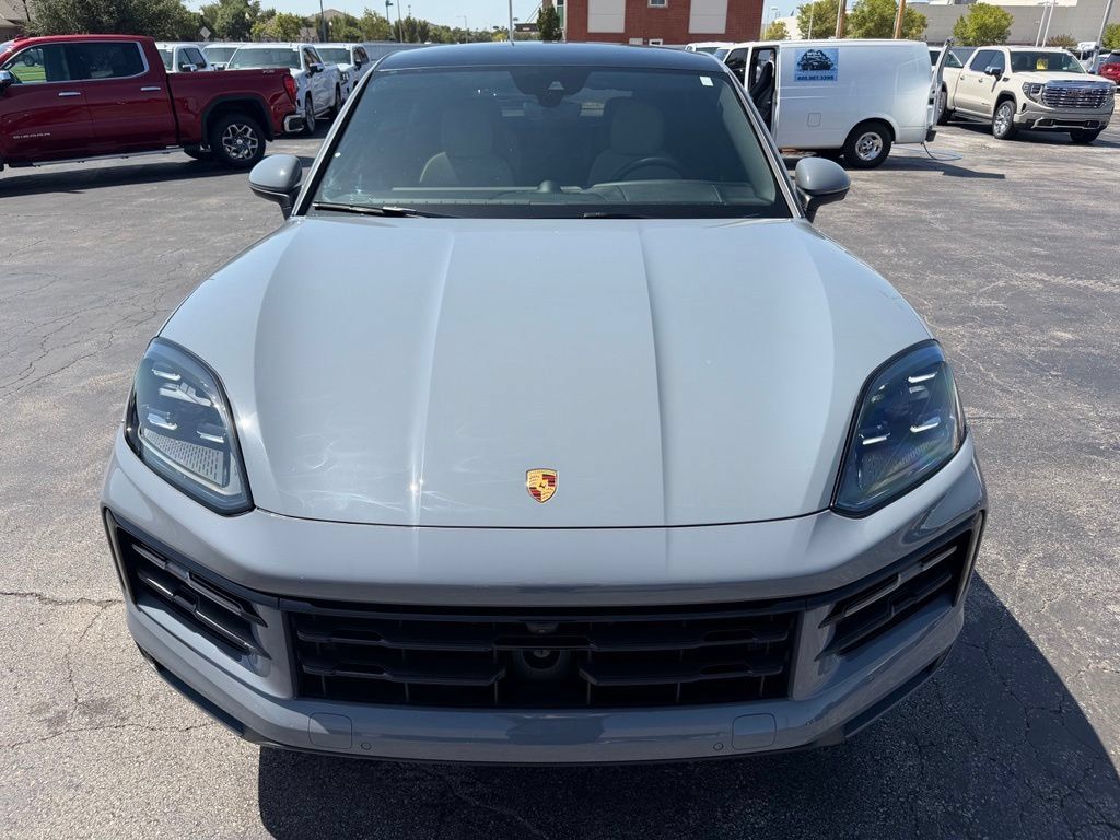 Used 2024 Porsche Cayenne Coupe AWD/4WD image 8
