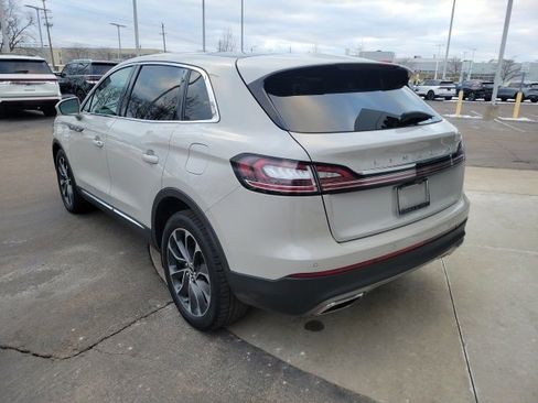 Used 2021 Lincoln Nautilus Reserve image 12