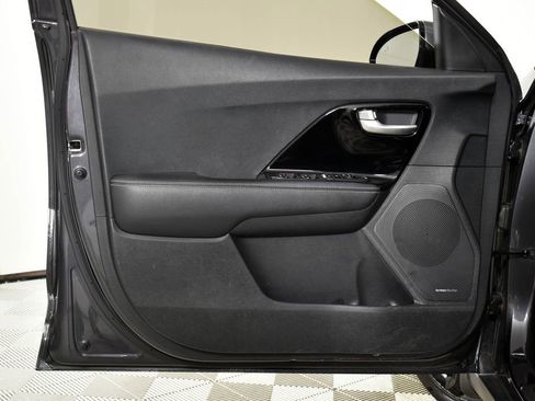 Used 2018 Kia Niro EX w/ Option Group 020 image 16