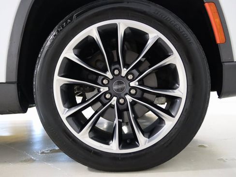 Used 2022 Jeep Wagoneer Series III w/ Premium Group I image 93