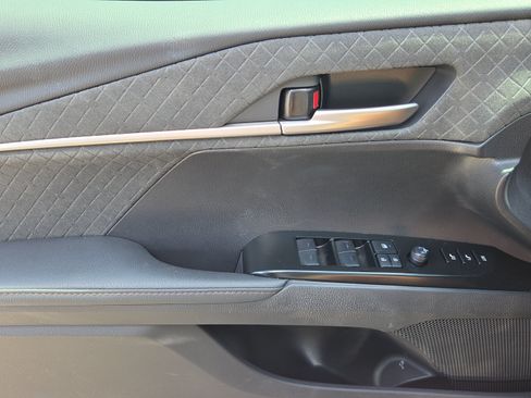 Used 2025 Toyota Camry XLE w/ Premium Plus Package FWD image 20