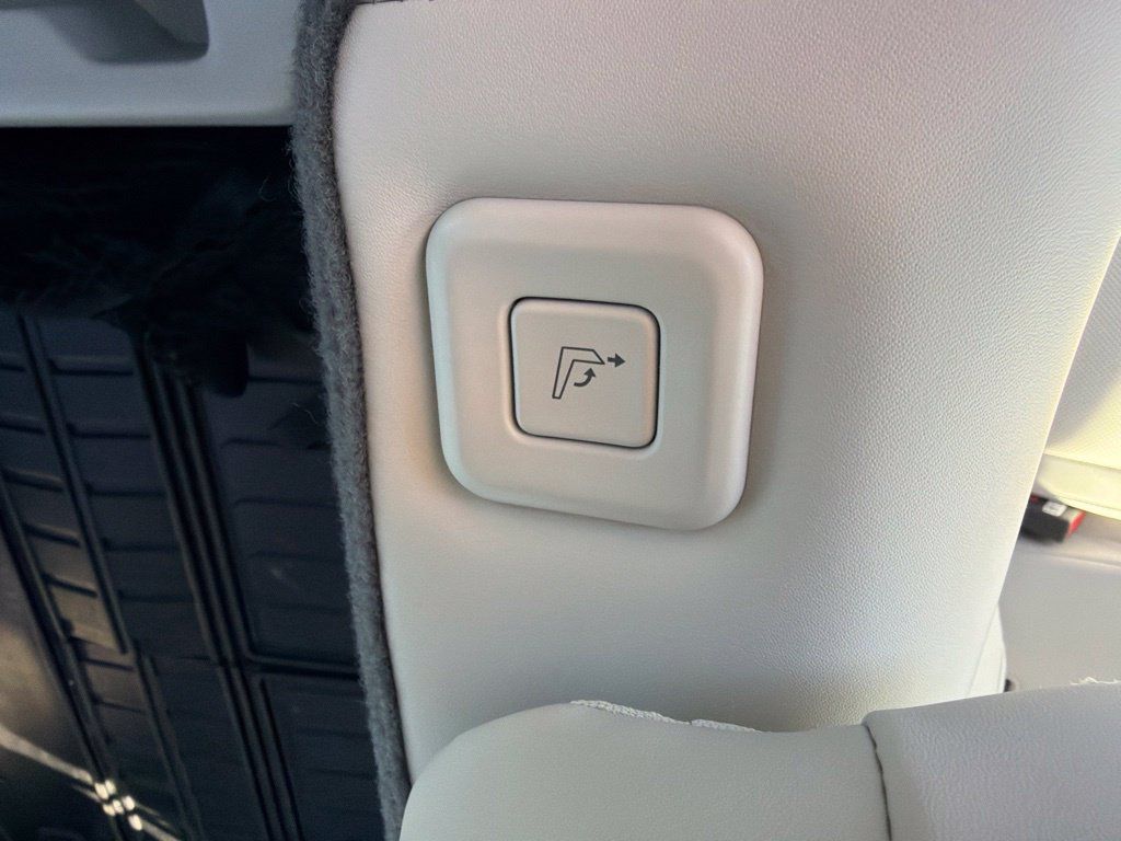 Used 2026 Hyundai Santa Fe SEL AWD/4WD image 26