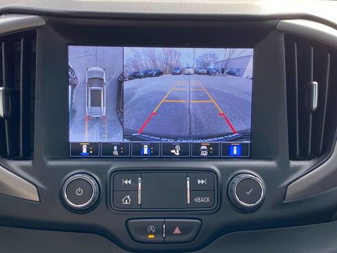 Used 2022 GMC Terrain AT4 w/ Infotainment Package II image 16