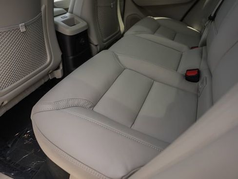 New 2026 Volvo XC60 T8 Ultra w/ Climate Package AWD/4WD image 32