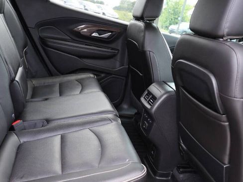 Used 2020 GMC Terrain Denali w/ Denali Premium Package AWD/4WD image 16