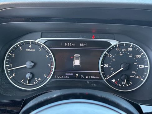 Used 2023 Nissan Pathfinder SV FWD image 16