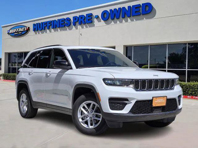Certified 2024 Jeep Grand Cherokee Laredo X w/ Luxury Tech Group I AWD/4WD image 1