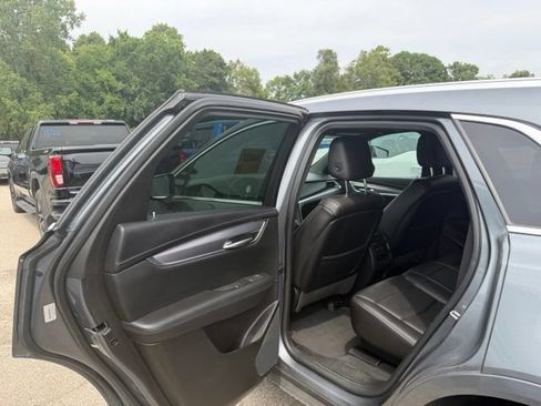 Used 2022 Cadillac XT5 Luxury AWD/4WD image 8