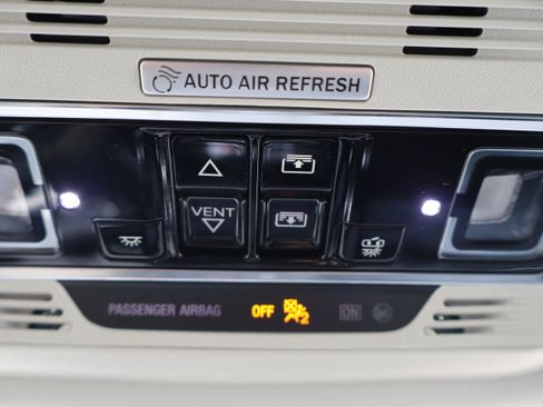 Used 2024 Lincoln Nautilus Reserve w/ Equipment Group 202A image 25